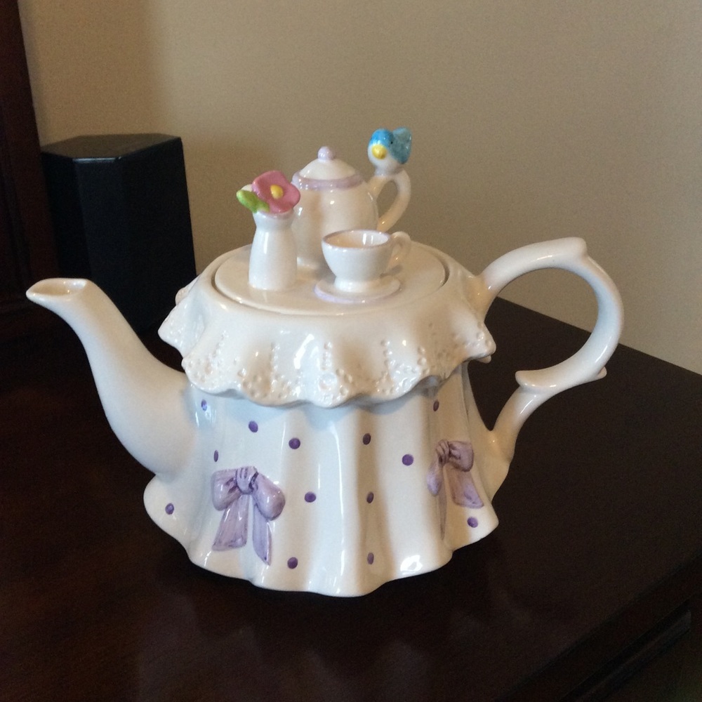 Teleflora ceramic tea pot